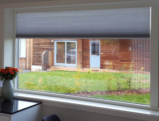 Plisségardin og Duette® gardin - modell AO10